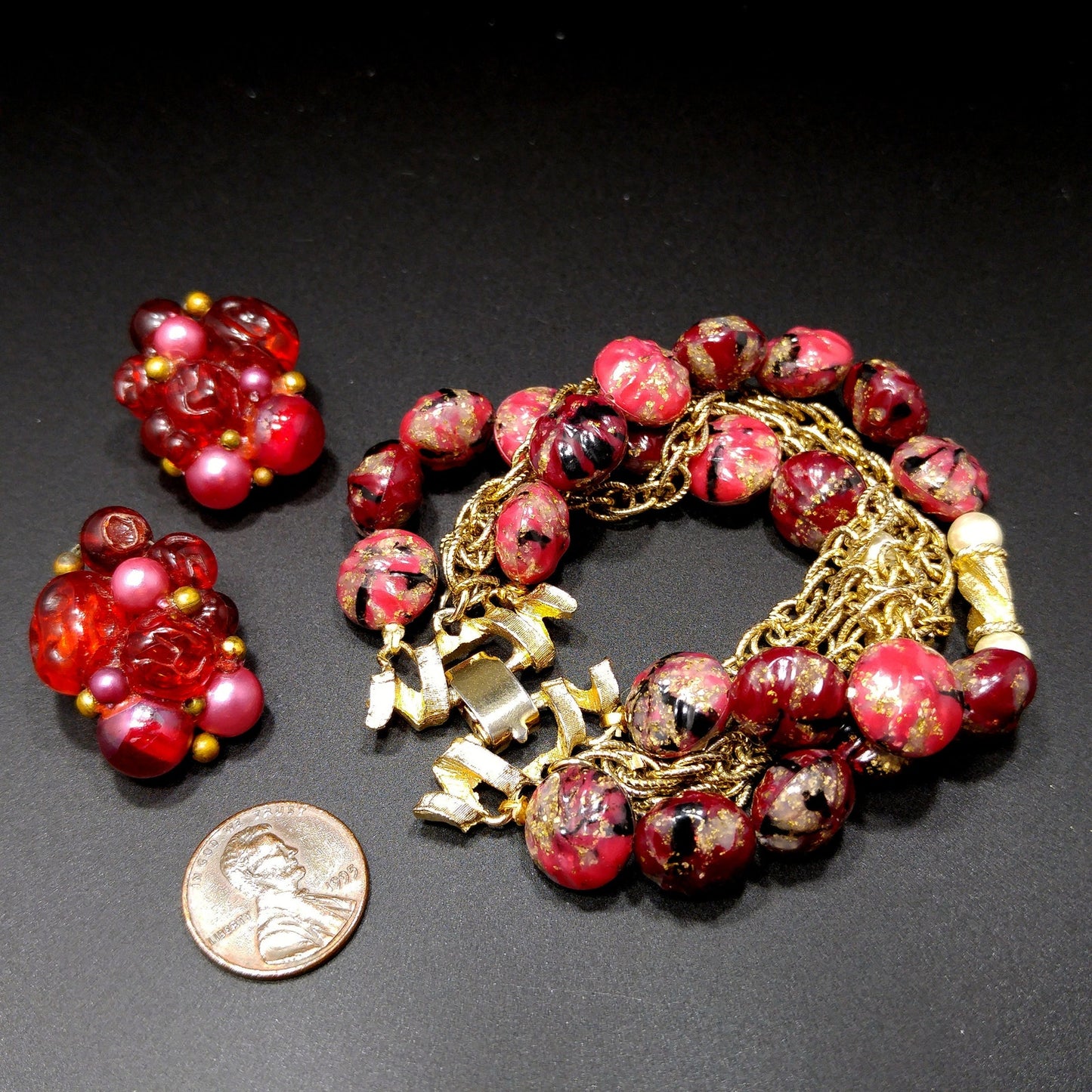 Kramer Red Thermoset Beaded Bracelet & Earrings, 22K Gold Plated Bracelet, 1940s Vintage Jewelry