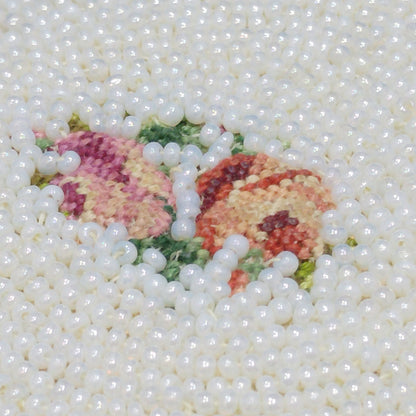 Vintage White Beaded Petitpoint Compact, Schildkraut, Coty Powder, 1950s Vintage Accessory