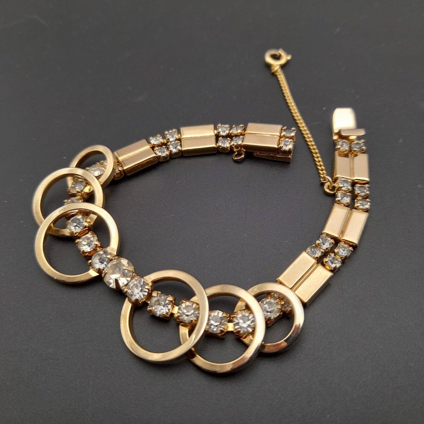 Vintage Sarah Coventry Looped Clear Rhinestone Bracelet – Gold Tone Designer Jewelry