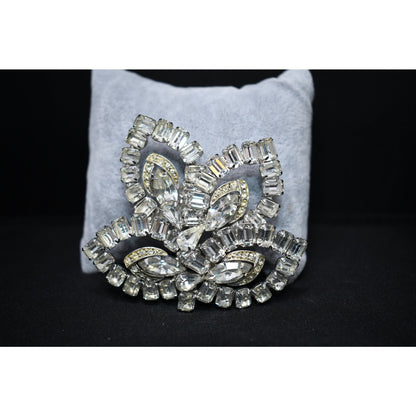 Weiss Signed Clear Rhinestone Floral Brooch Bridal Rhodium Vintage 1950s