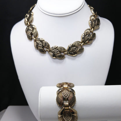 Vintage 1960s Gold Tone Leaf Link Necklace Bracelet Set Mid Century Unsigned