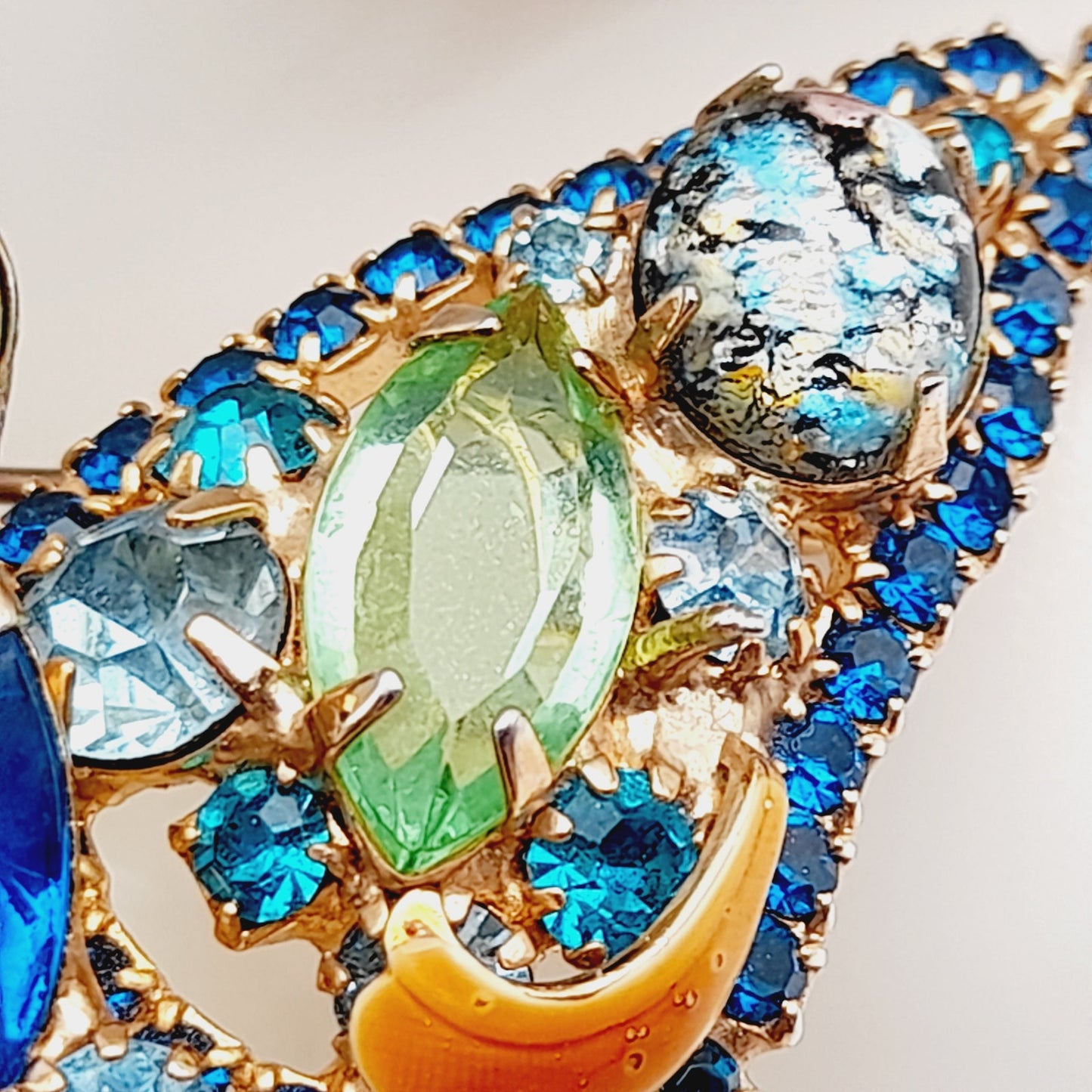 Vintage Butterfly Rhinestone Brooch – Sapphire Blue, Green & Art Glass Cabochon, Gold Tone Statement Jewelry
