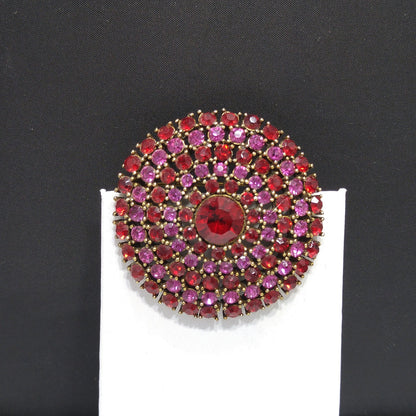 Vintage Weiss Red Pink Rhinestone Round Brooch, Gold Plated, 1950s