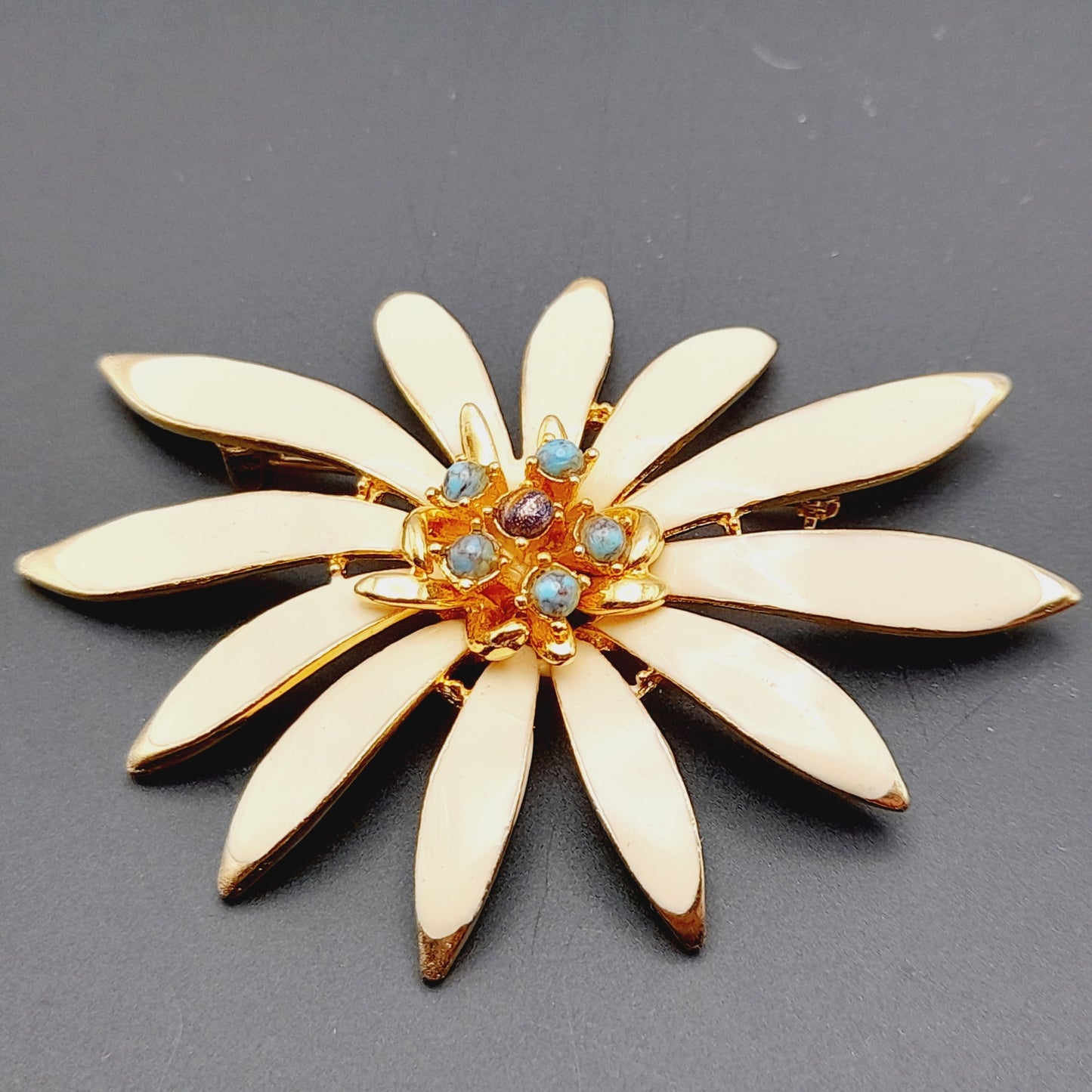 Vintage Large Cream Enamel Gold Plated Daisy Flower Brooch