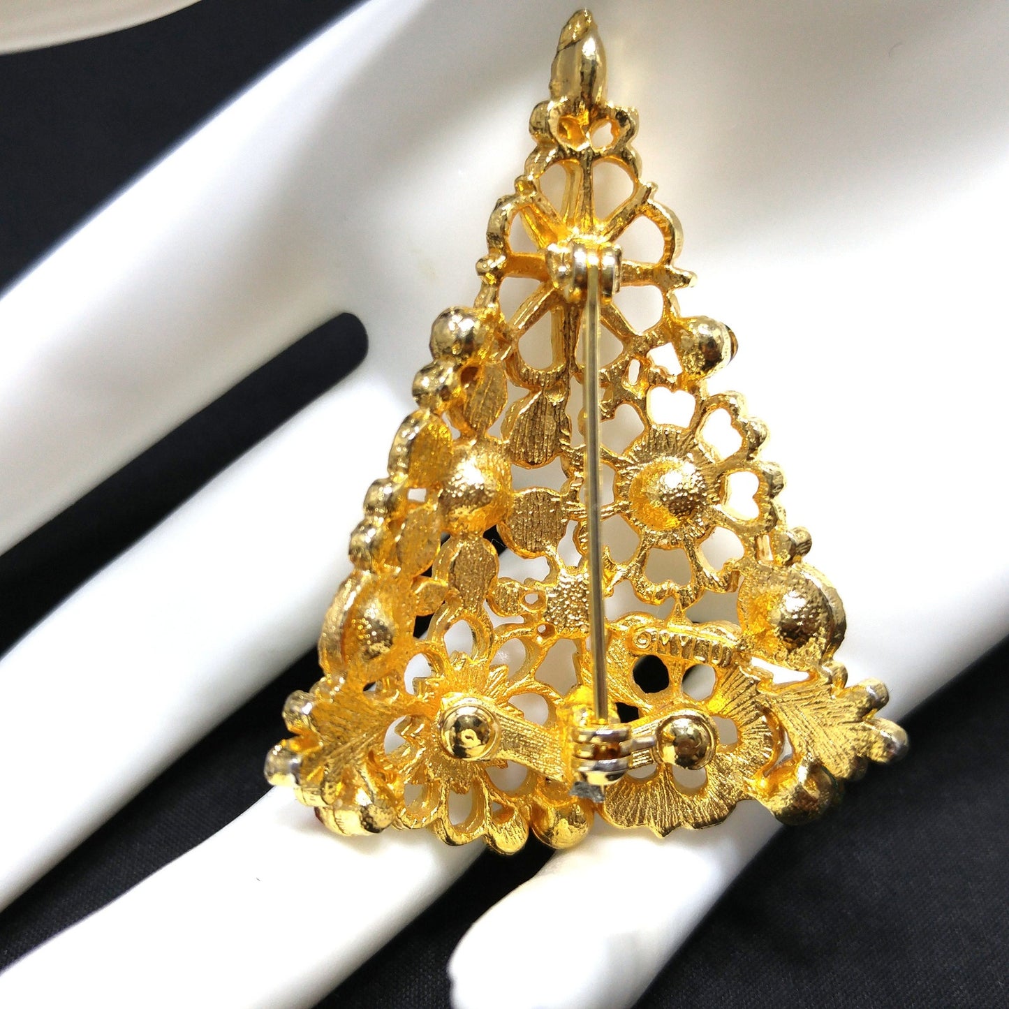 Mylu Christmas Tree Brooch, Gold Plated Floral Rhinestone Pin, 1960s Vintage Holiday Jewelry