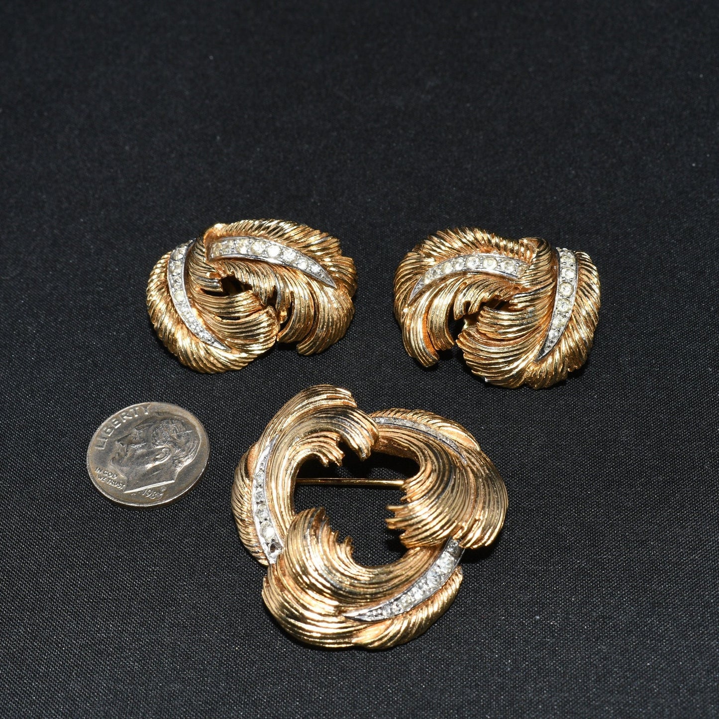 Boucher #6649 Rhinestone Brooch Earrings Set, Clear Rhinestones, Gold Plated, 1950s Vintage Jewelry