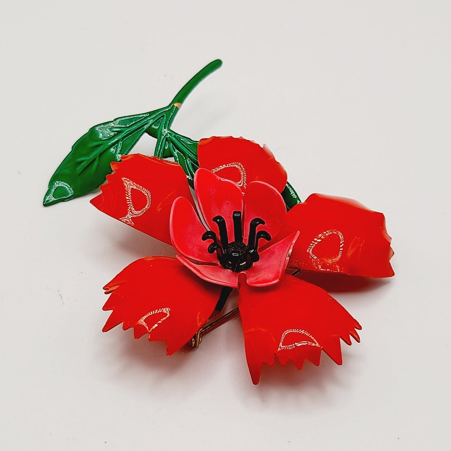 Vintage 1960s Red Green Enamel Flower Brooch