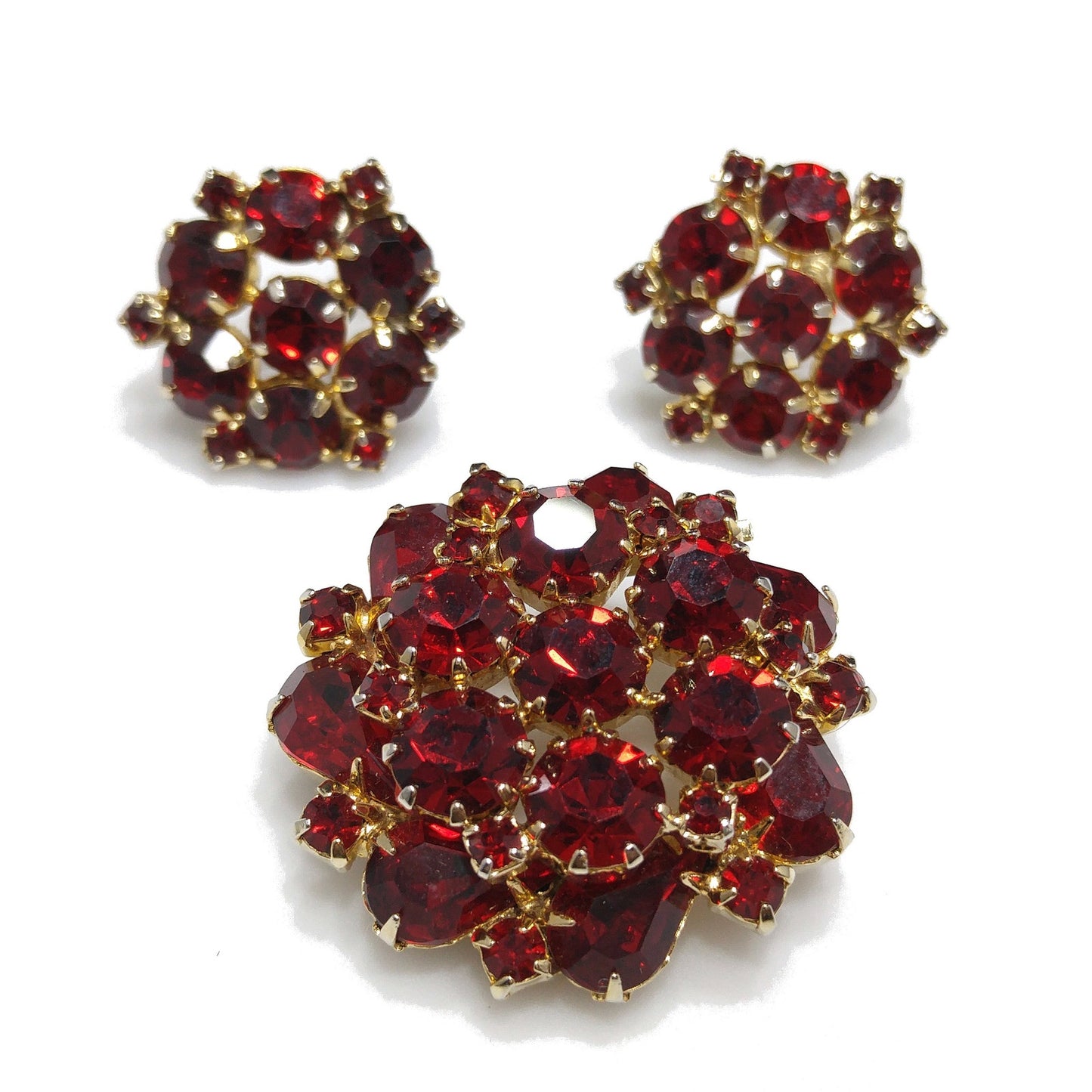 Weiss Red Rhinestone Brooch & Screw-Back Earrings Set — 1950s