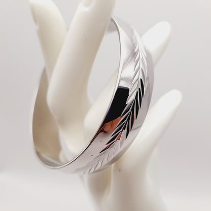 Vintage Crown Trifari Rhodium Plated Wide 7 3/4 Inch Length Bangle