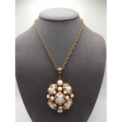 Hollycraft White Cabochons Rhinestones Pendant Necklace, Filigree Prongs, 1960s Vintage Jewelry