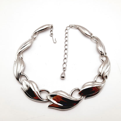 Crown Trifari Rhodium Plated Leaves Vintage Choker Necklace