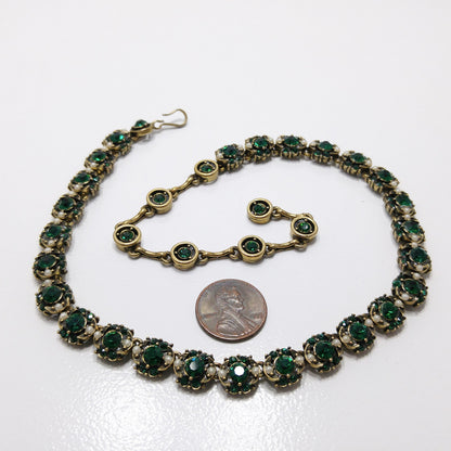 Hollycraft Emerald Green Rhinestones Necklace, Faux Pearls, Gold Plated, 1950s