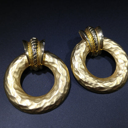 Edwin Pearl Large Runway Post Earrings, Hammered Gold Plate, 1980s Vintage Jewelry