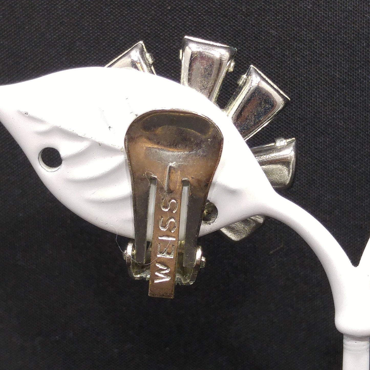 Vintage 1950s Weiss Light Blue Rhinestone Clip Earrings Rhodium Floral Design