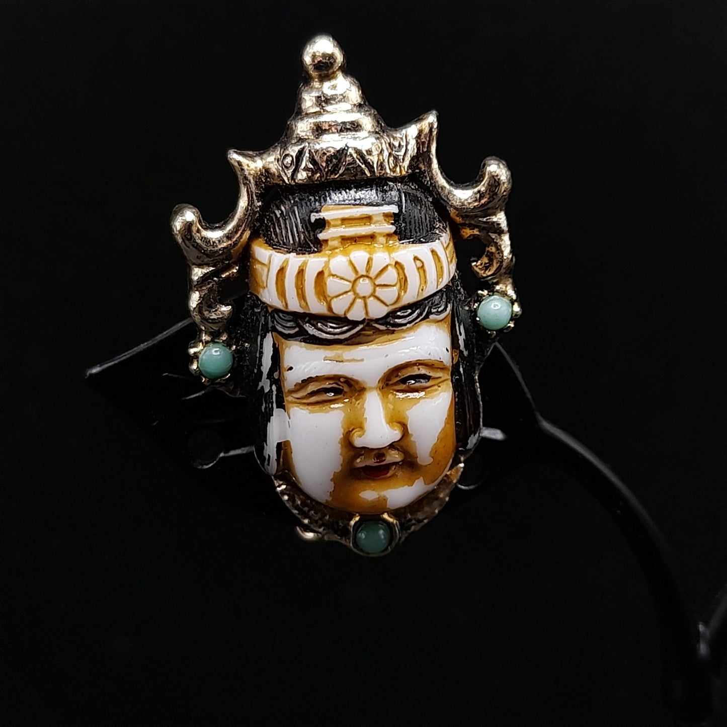 Selro Selini Oriental Asian Design Clip Earrings, Unsigned, 1950s Vintage Jewelry