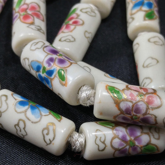 Vintage Chinese Imported Hand Knotted Beaded Necklace, 1960s Hand Painted