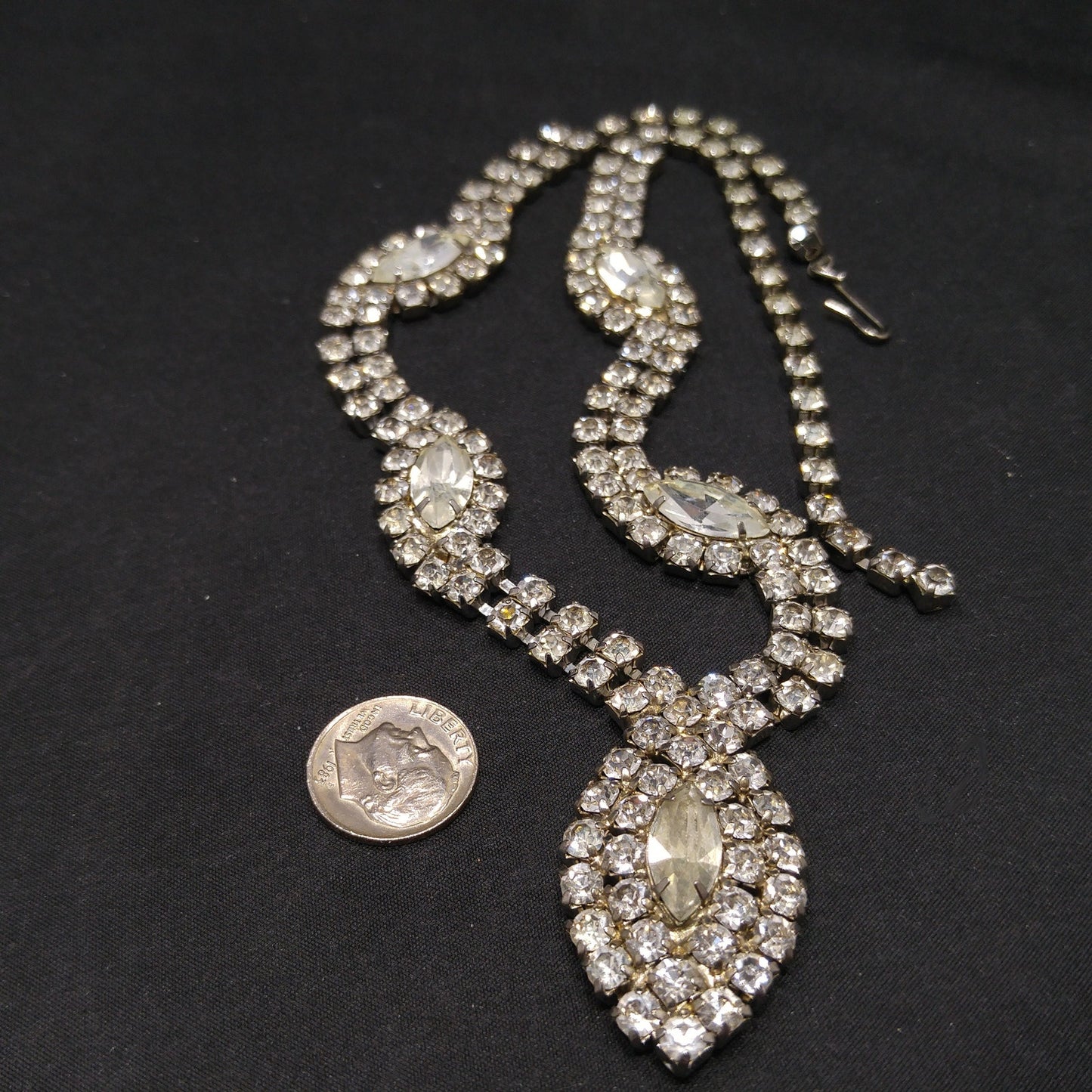 Mid-Century Clear Rhinestone Oval Pendant Necklace, Wedding Necklace, 1950s Vintage Jewelry