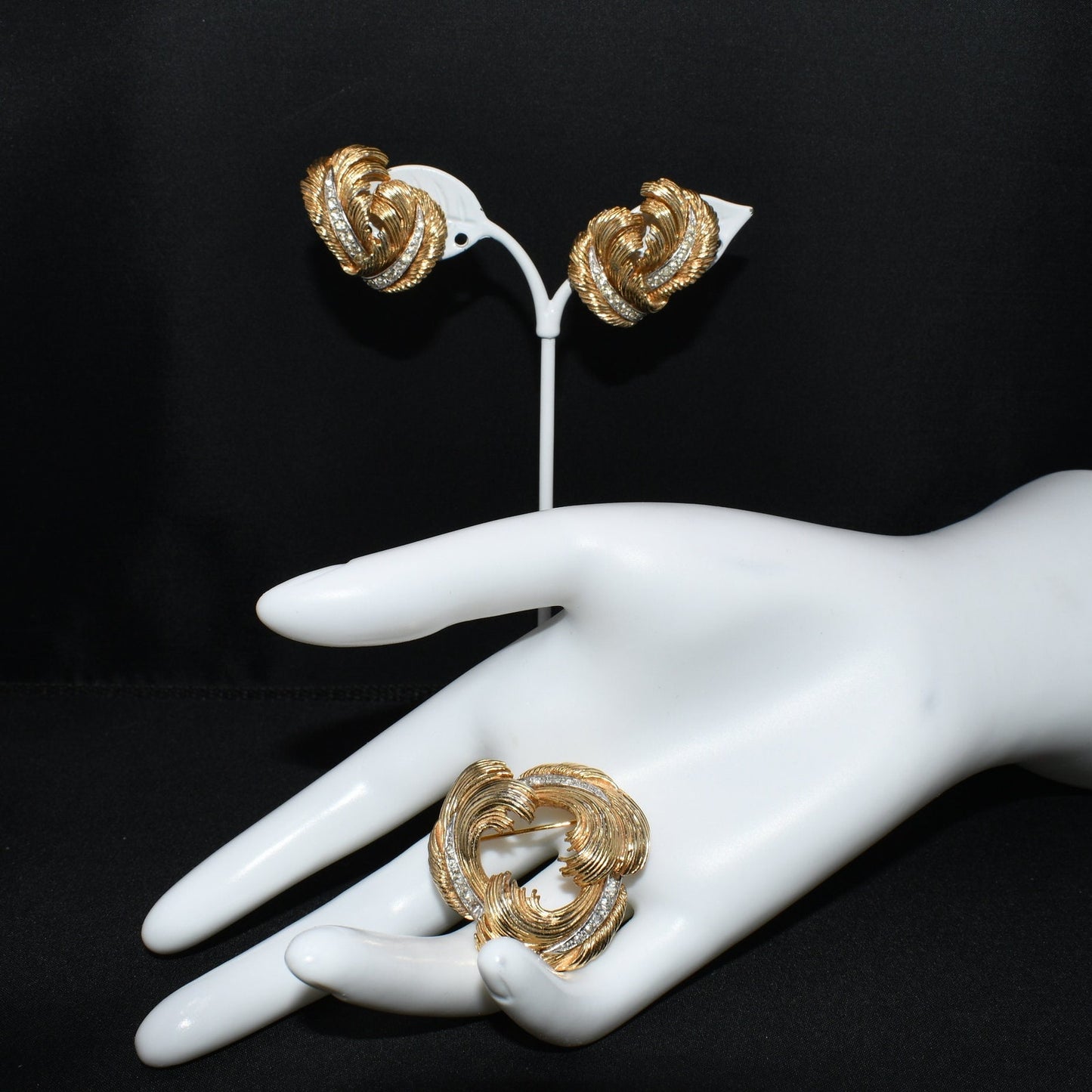 Boucher #6649 Rhinestone Brooch Earrings Set, Clear Rhinestones, Gold Plated, 1950s Vintage Jewelry