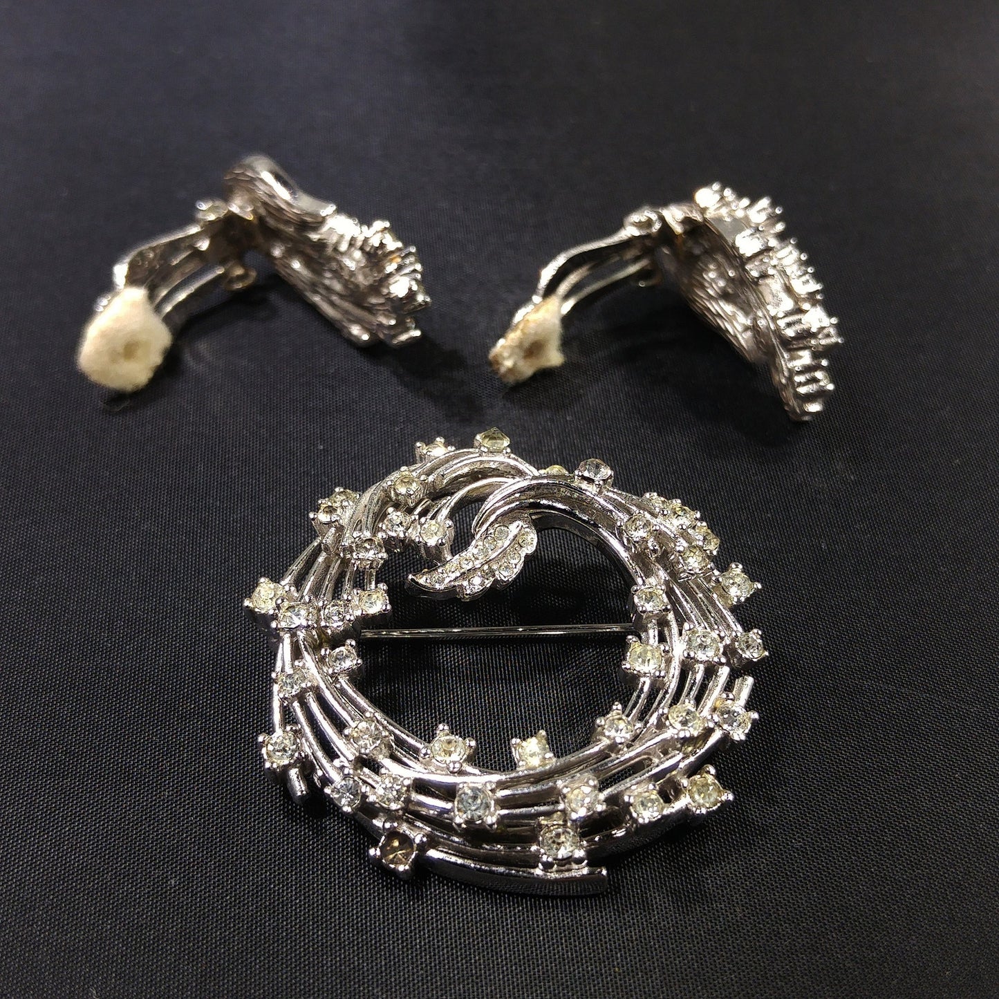 Ciner Clear Rhinestone Brooch & Earrings, Rhodium Plated, 1950s Vintage Jewelry