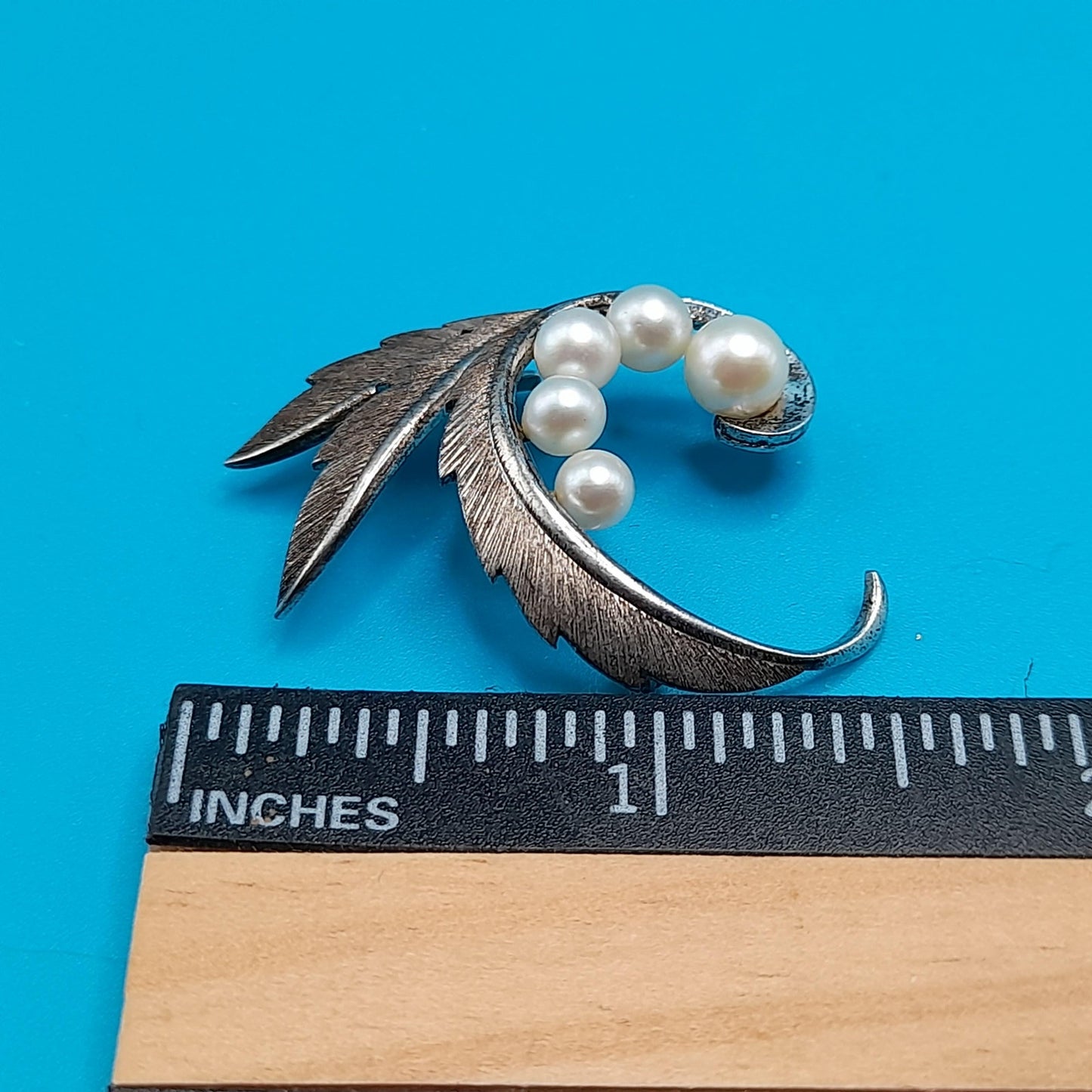 Vintage Mikimoto Akoya Sterling Pearl Brooch, Leaves Accents, 1950s Vintage Jewelry