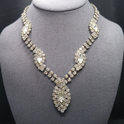 Mid-Century Clear Rhinestone Oval Pendant Necklace, Wedding Necklace, 1950s Vintage Jewelry