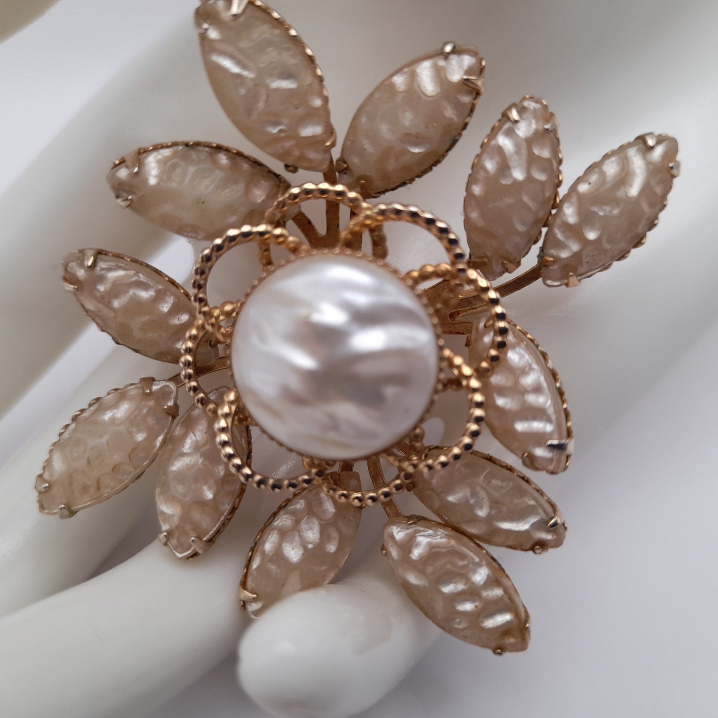 Vintage 1950s Molded Cream Leaves Faux Pearl Flower Brooch