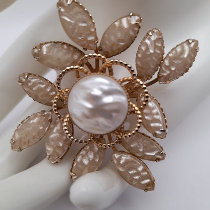 Vintage 1950s Molded Cream Leaves Faux Pearl Flower Brooch
