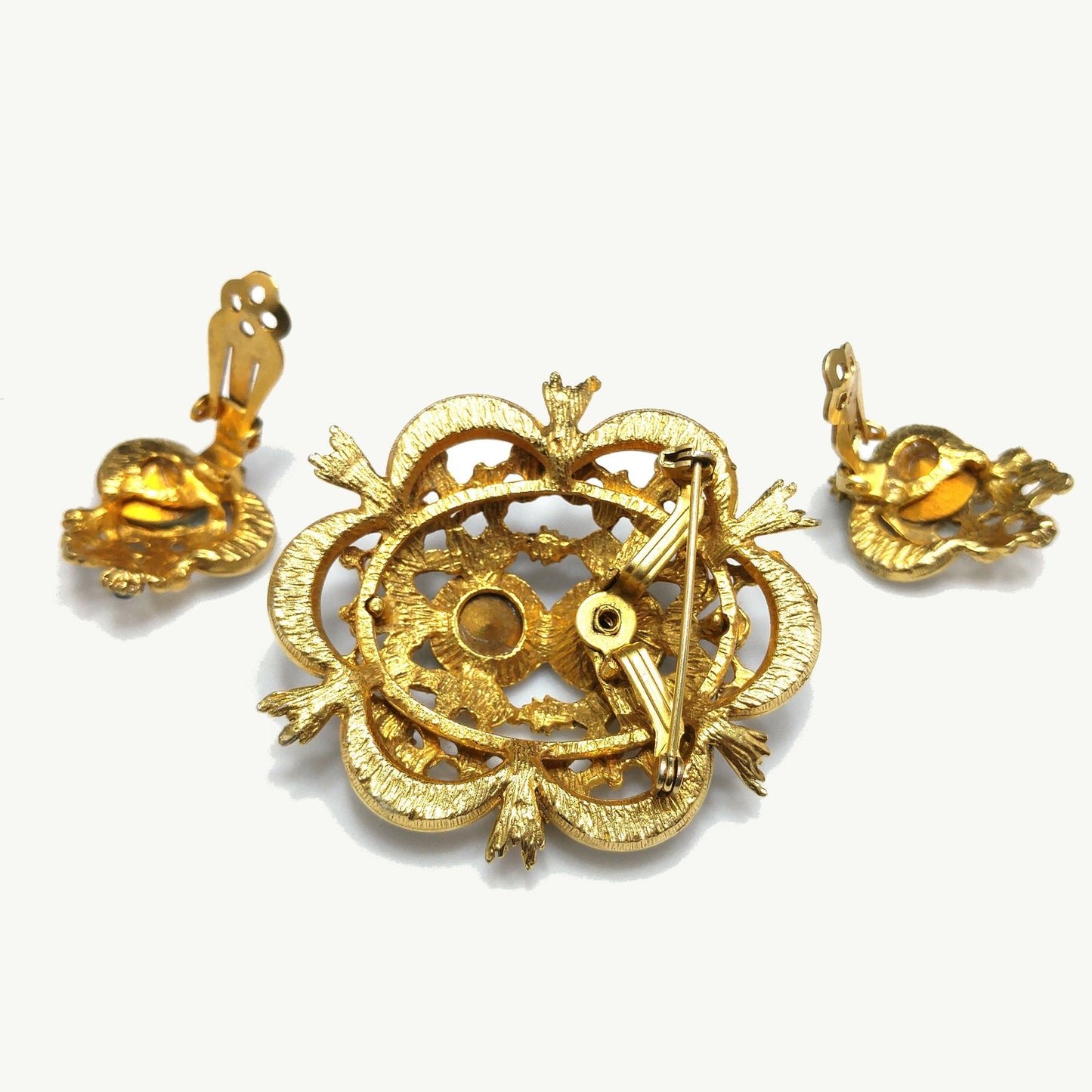 Watermelon Rivoli Rhinestone Brooch & Earrings, Gold Plated, 1960s Vintage Jewelry