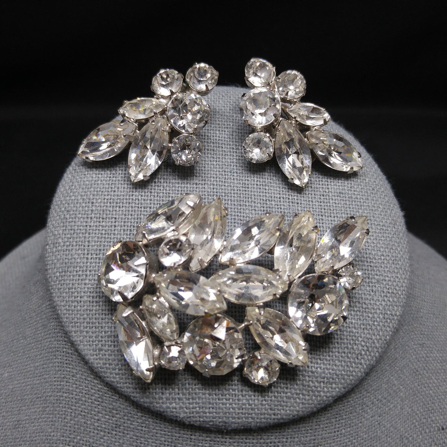 Regency Clear Rhinestone Brooch & Earrings, Rhodium Plated, 1950s Vintage Jewelry
