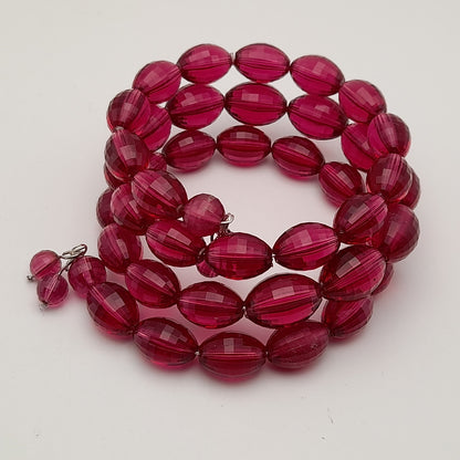 Vintage 1950s Purple Faceted Lucite Oval Beads Memory Wire Bracelet