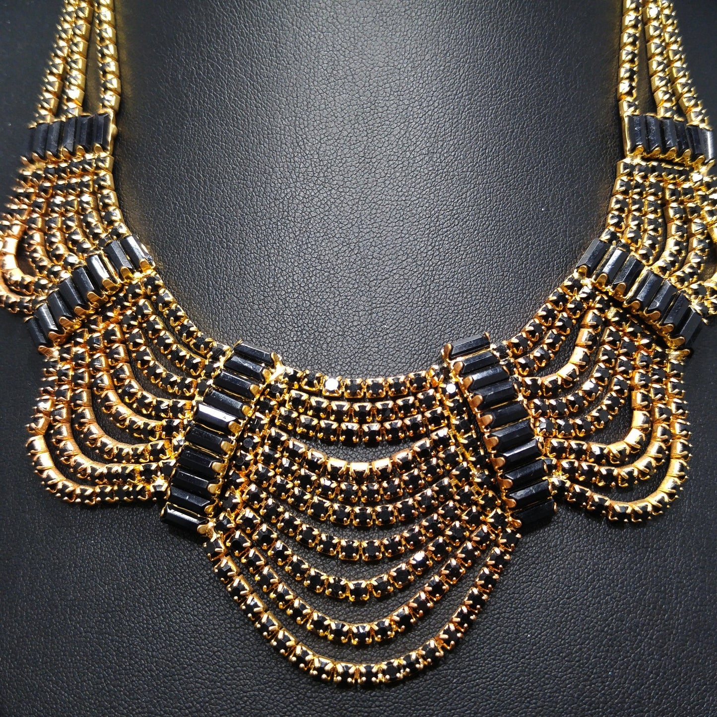 Black Rhinestone Festoon Necklace, Gold Plated, 1950s Vintage Jewelry
