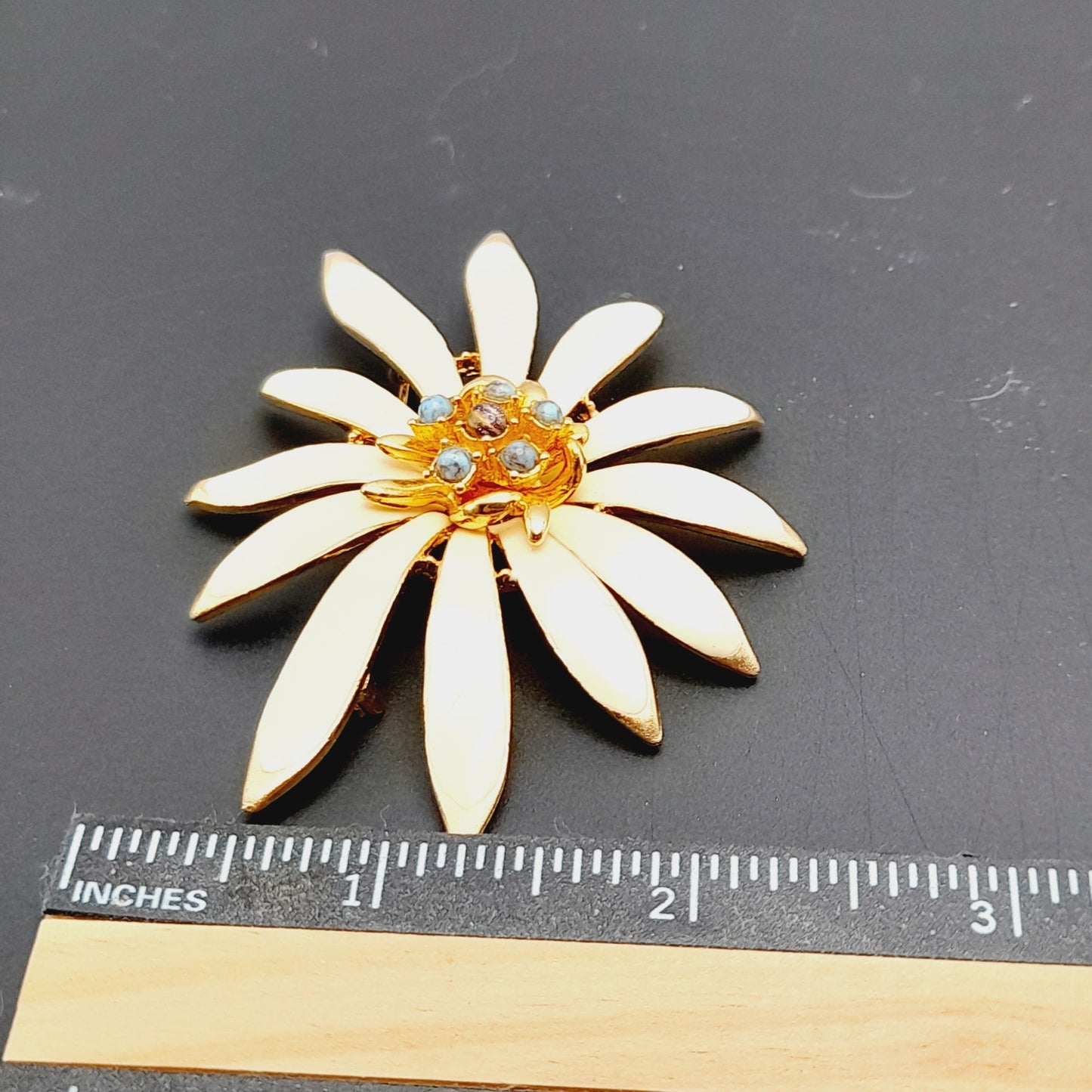 Vintage Large Cream Enamel Gold Plated Daisy Flower Brooch