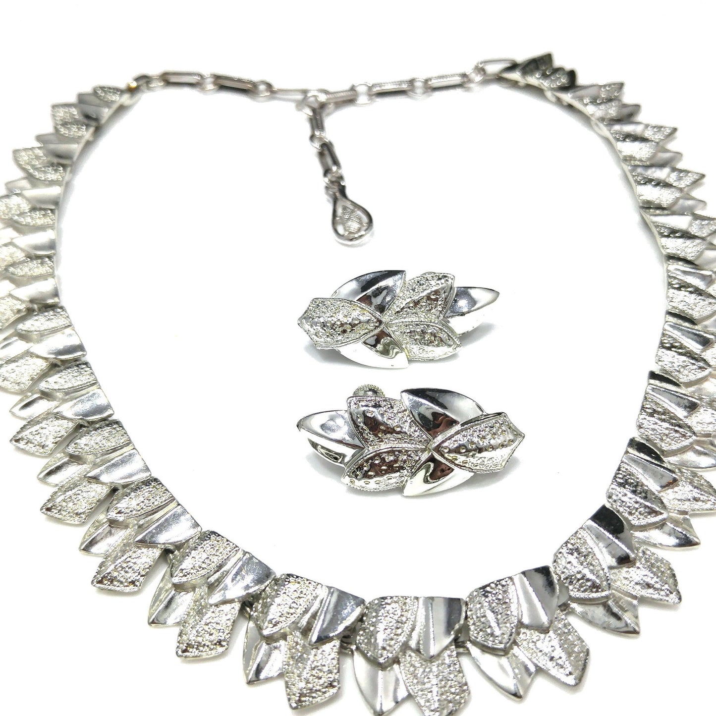 Coro Textured Smooth Leaf Necklace & Earrings, Rhodium Plated, 1950s Vintage Jewelry