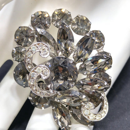 Vintage Weiss Gray Clear Rhinestone Brooch, Rhodium Plated, 1960s