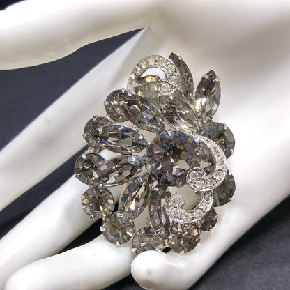 Vintage Weiss Gray Clear Rhinestone Brooch, Rhodium Plated, 1960s