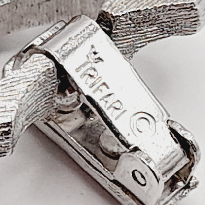 Vintage Crown Trifari Blue Rhinestone Bracelet – Rhodium Plated – 6.75 Inches