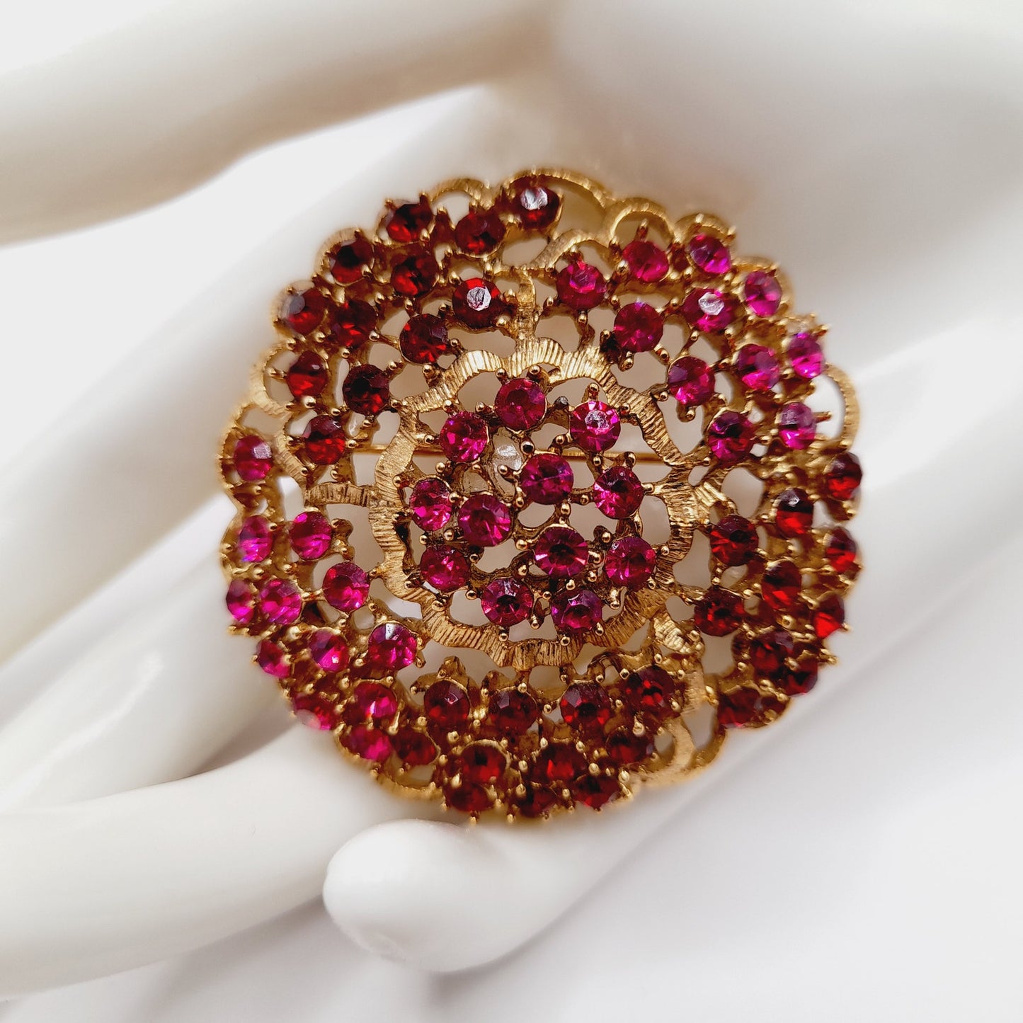 Vintage WEISS Red & Pink Rhinestone Gold Tone Flower Brooch 2 Inch