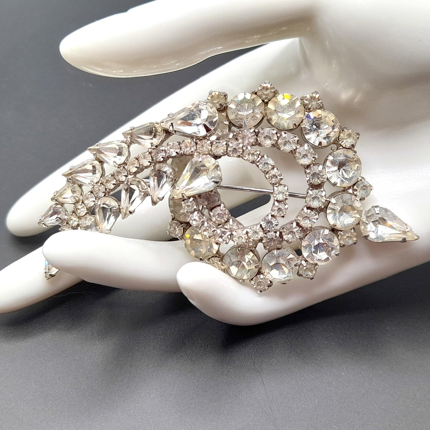 Mid-Century Clear Floral Spray Brooch, Rhodium Plated, Wedding Brooch, 1960s Vintage Jewelry
