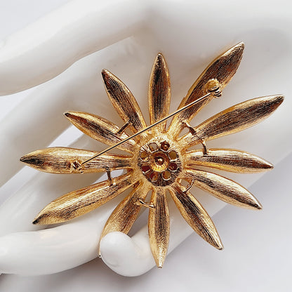 Vintage Large Cream Enamel Gold Plated Daisy Flower Brooch
