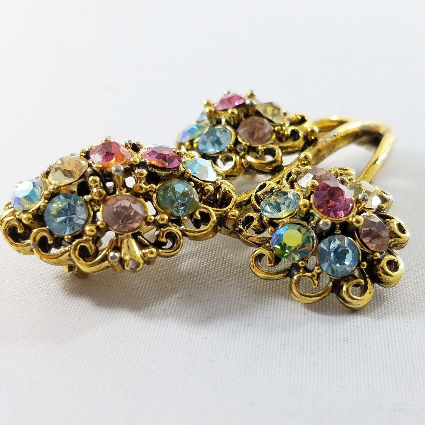 Hollycraft Pastel Rhinestone Floral Brooch, Gold Tone Flower Pin, 1960s Vintage Jewelry