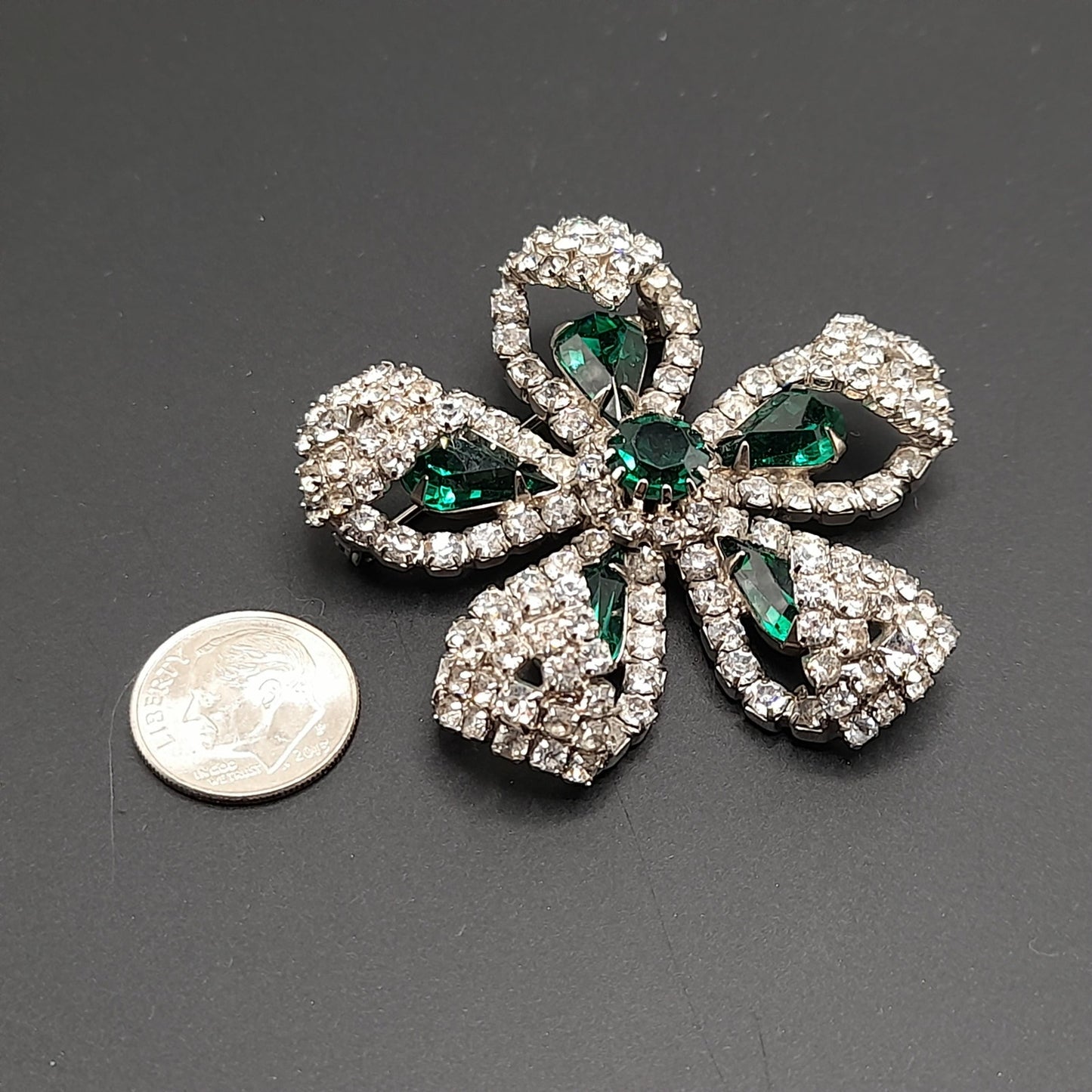 Kramer Floral Brooch, Emerald Green Rhinestones, Rhodium Plated 1960s Vintage Jewelry