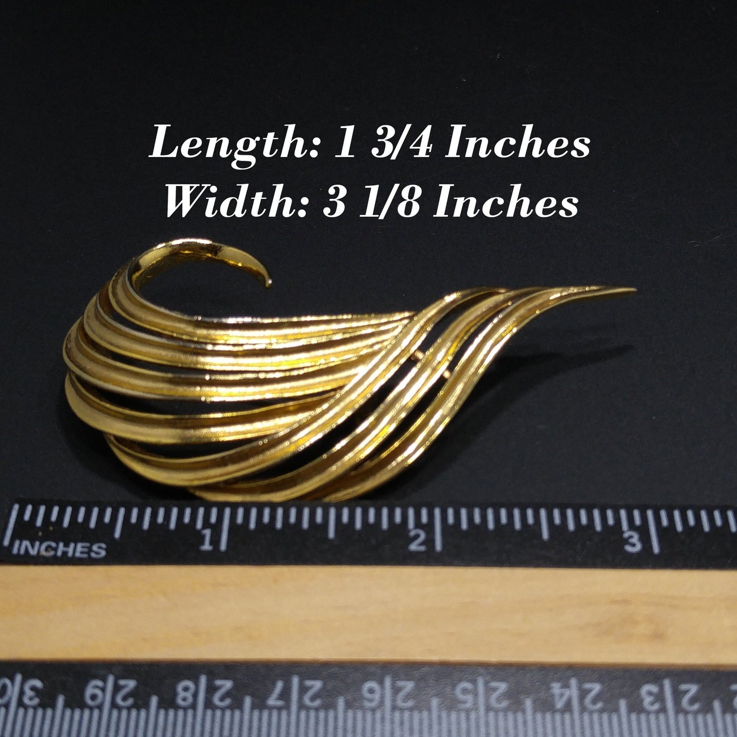 Oscar de la Renta Modern Wide Brooch, Gold Plated, 1980s Vintage Jewelry