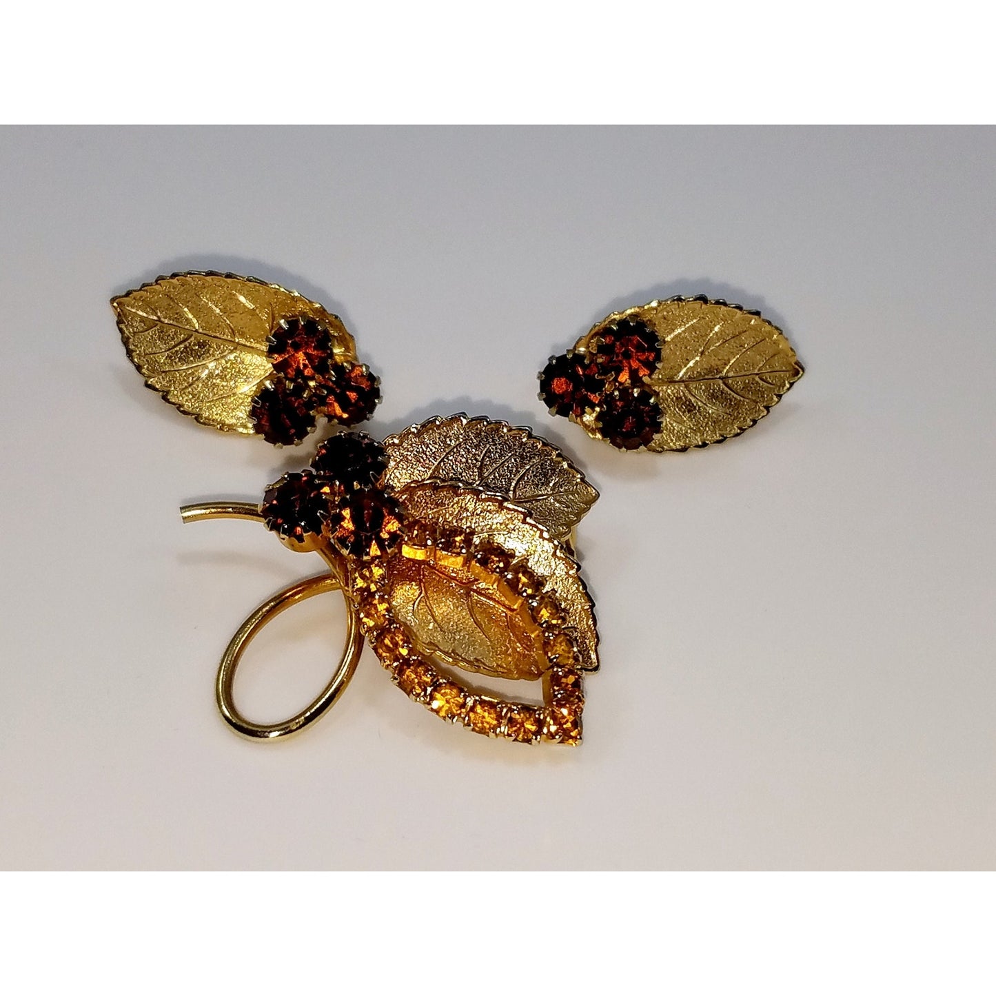 Vintage Judy Lee Gold Leaf Brooch & Earrings Set Topaz Rhinestones 1950s
