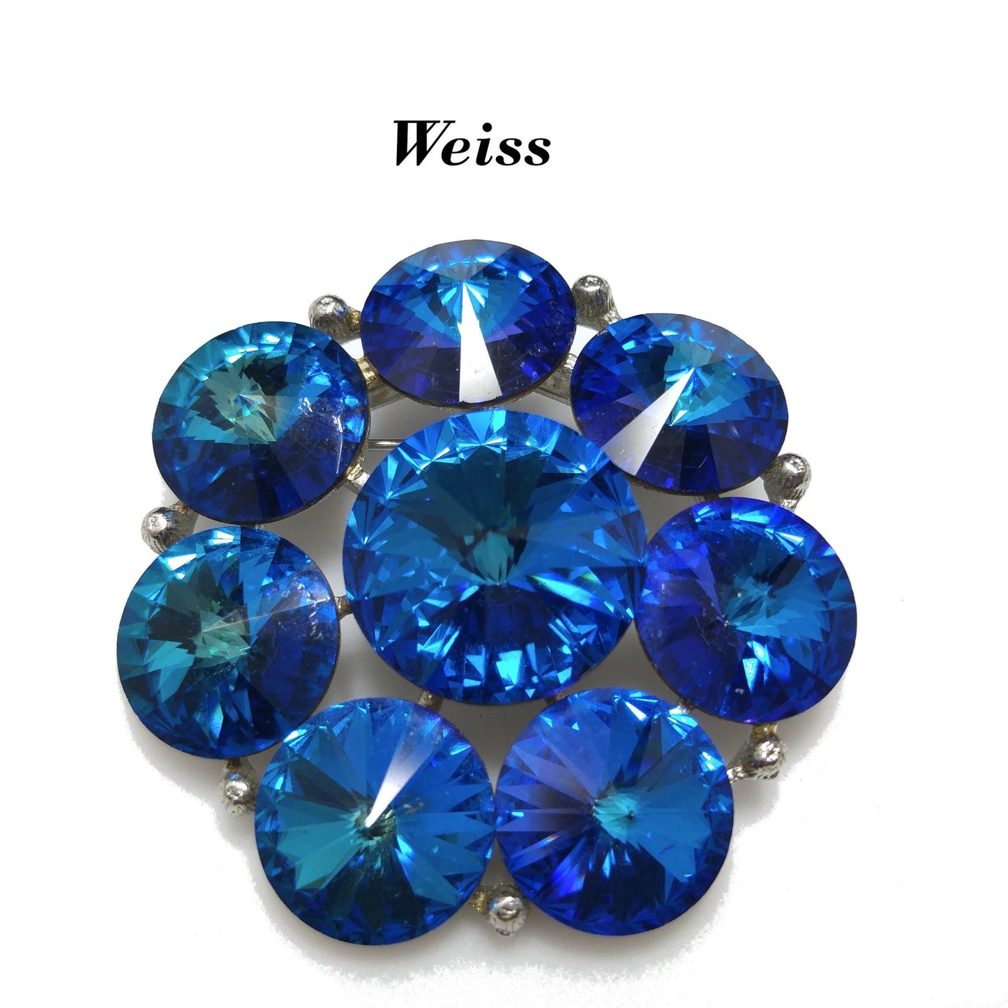 Weiss 1950s Blue Rivoli Rhinestone Brooch – Silver Tone Setting