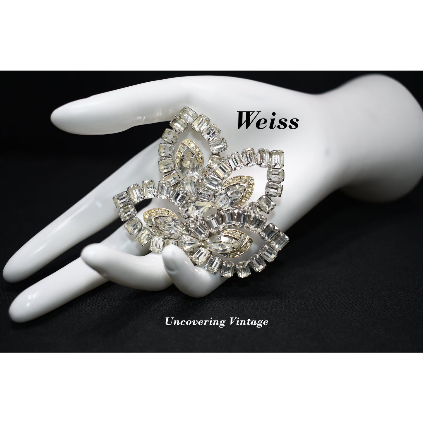 Weiss Signed Clear Rhinestone Floral Brooch Bridal Rhodium Vintage 1950s