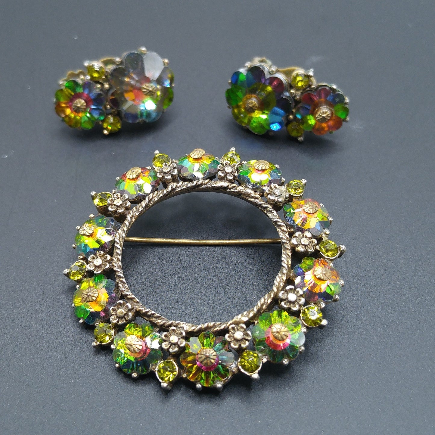 Weiss Margarita Rhinestone Wreath Brooch and Earrings Set – 1950s Vintage Jewelry