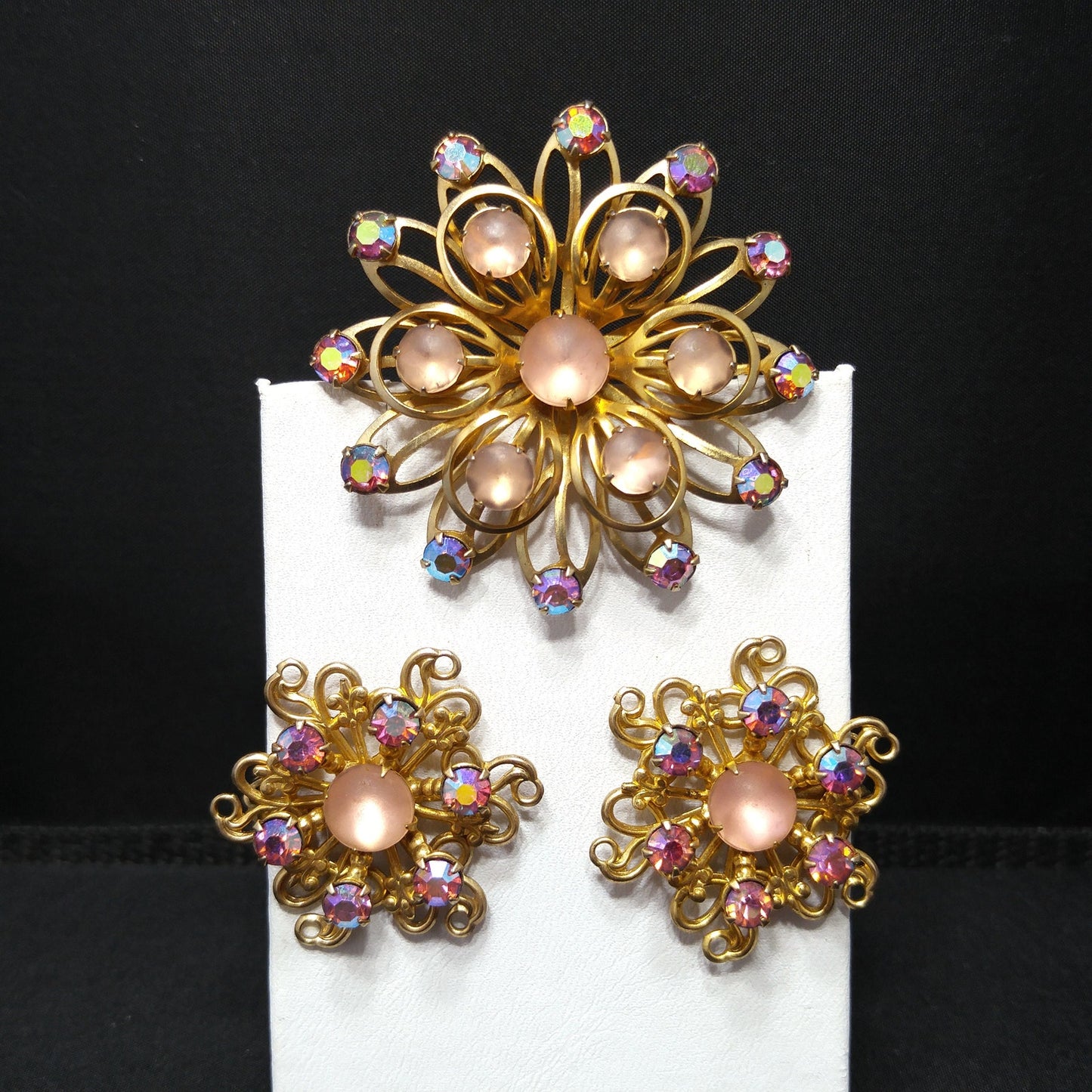 Vintage Pink Aurora Borealis Brooch Earrings Set, Pink Cabochons, 1950s Vintage Jewelry
