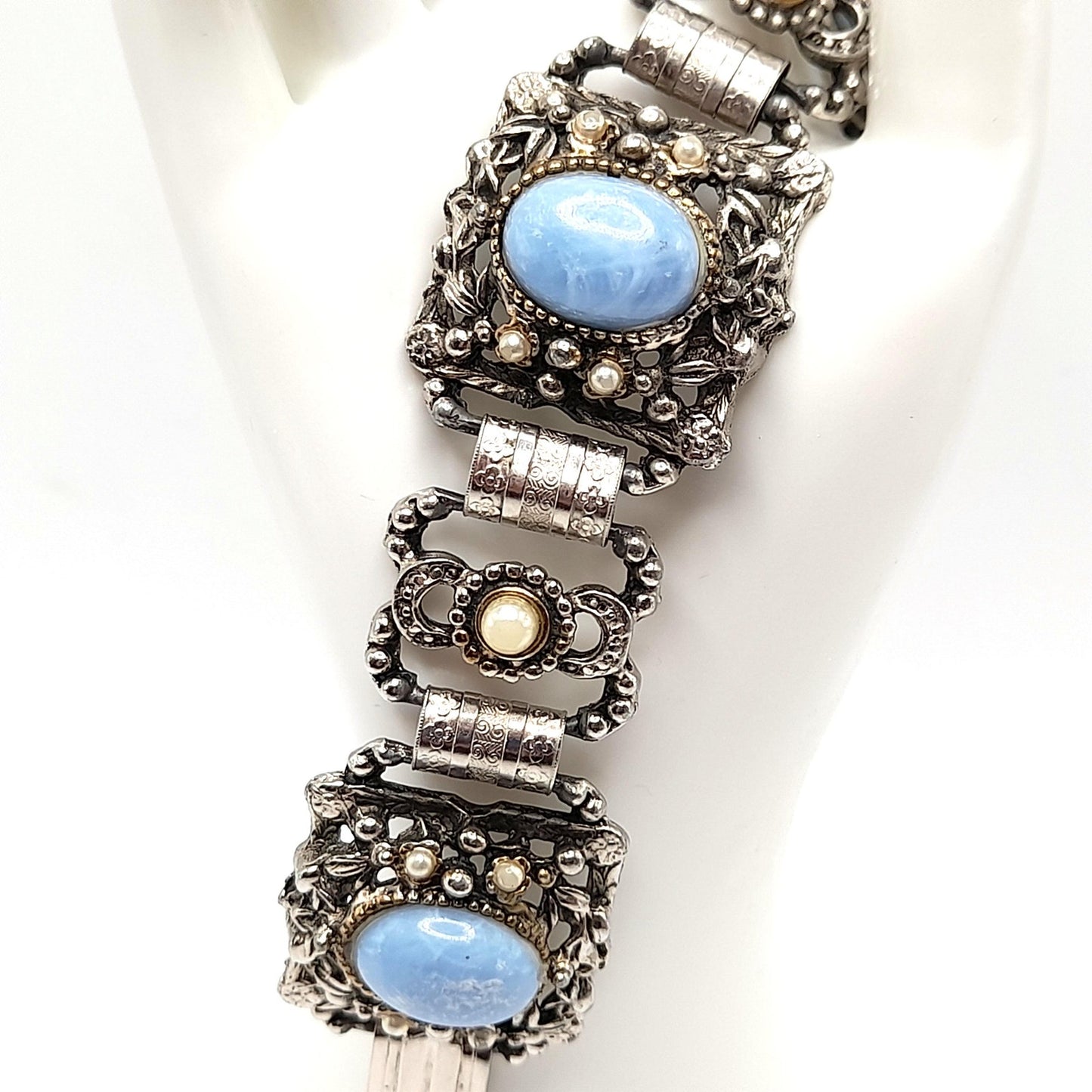 Vintage Blue Lucite Book Chain Bracelet, Faux Pearls, Silver Tone, 1950s, 7 3/4"