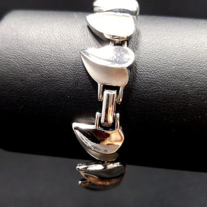 Crown Trifari Heart Leaves Bracelet, Rhodium Plated, 1960s Vintage Jewelry