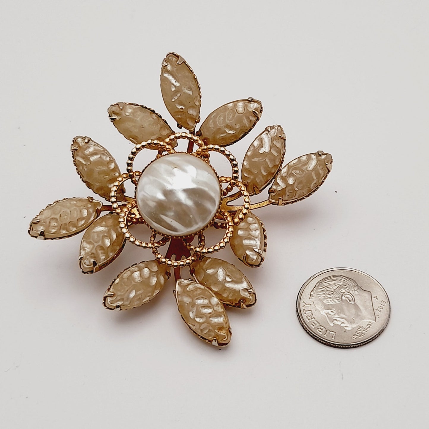 Vintage 1950s Molded Cream Leaves Faux Pearl Flower Brooch